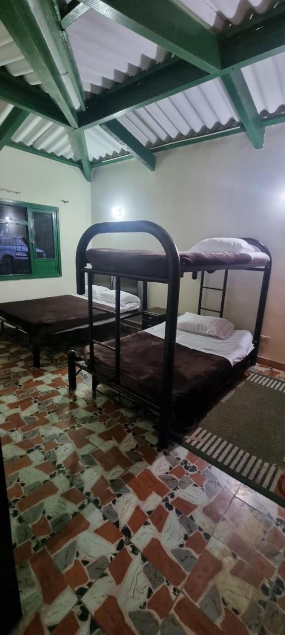 Cq Santa Ana 5*